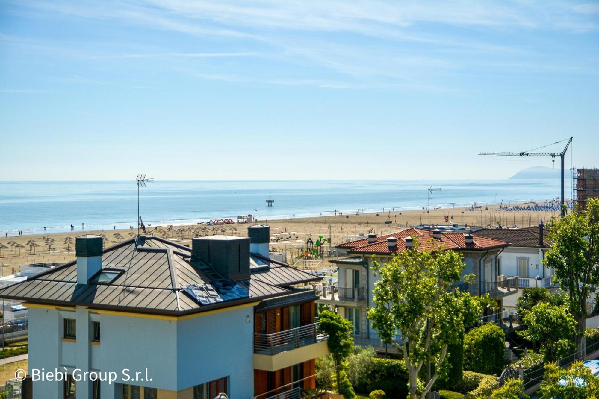 Hotel Giorg - Waterpark Included Rimini Exterior photo