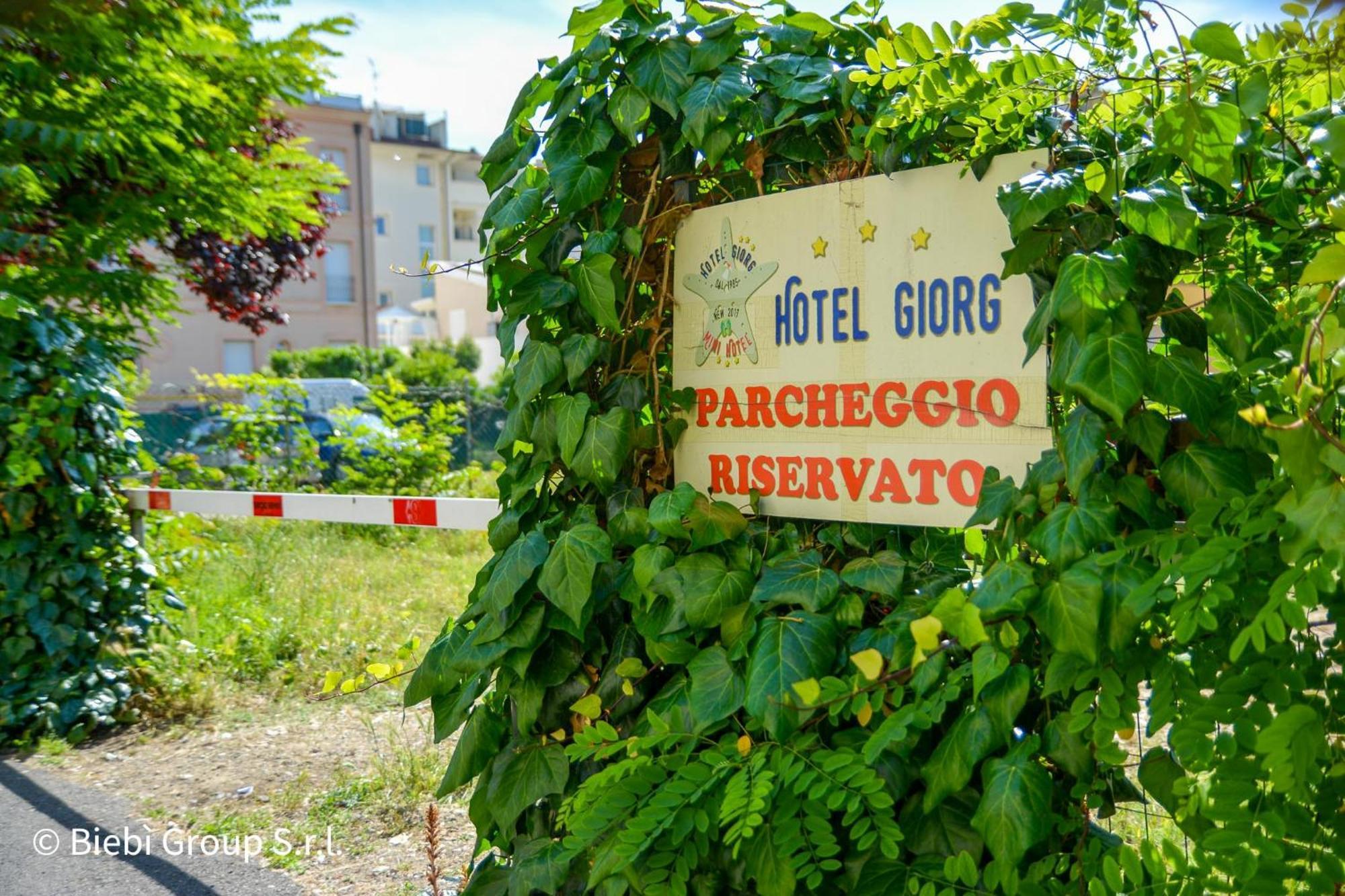 Hotel Giorg - Waterpark Included Rimini Exterior photo